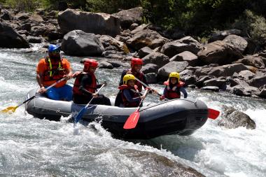 LE BABY RAFT - DE JAUSIERS À BARCELONNETTE OU LE RIOCLAR